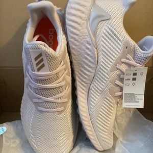 Adidas Alphaboost